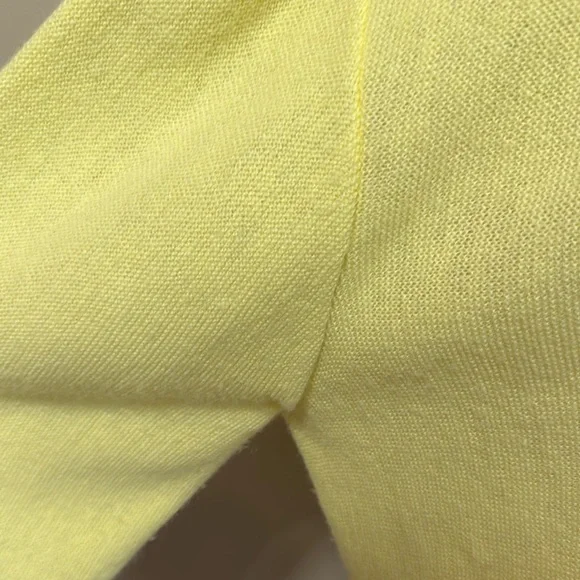 VINTAGE IZOD/Lacoste Yellow Cardigan Sweater Unisex Size L pre-owned. - Picture 7 of 8